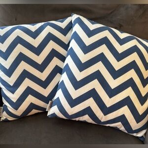 Bundle of 2: Navy and White Chevron Print Accent Pillows (16 X 16)